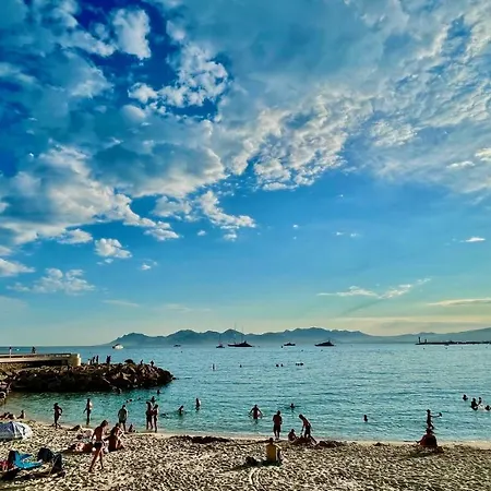 Comfortable 3 Bedroom, Superb South Terrace * Cannes
