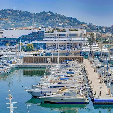Comfortable 3 Bedroom, Superb South Terrace Apartmán Cannes