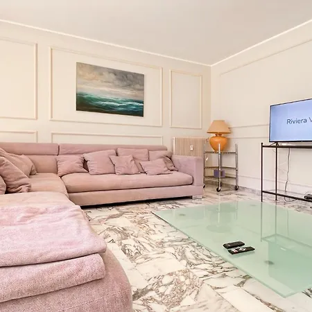 Comfortable 3 Bedroom, Superb South Terrace شقة